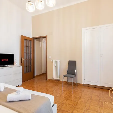 Imperium Merulana House - 2 Steps From Colosseum, 3 Bedrooms, A-c Rzym